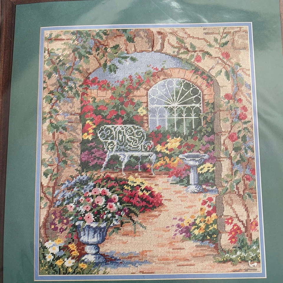 Kit de punta de aguja Sunset 12092 Secret Garden 12"x14" Ann Craig verano 1993 vintage Foto 2 de 3