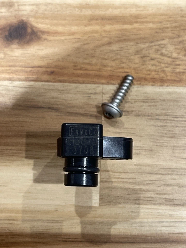 New Genuine JLR Jaguar Land Rover 3.0 TDV6 Map Boost Sensor LR077148 T4A12211 - Image 2 of 4