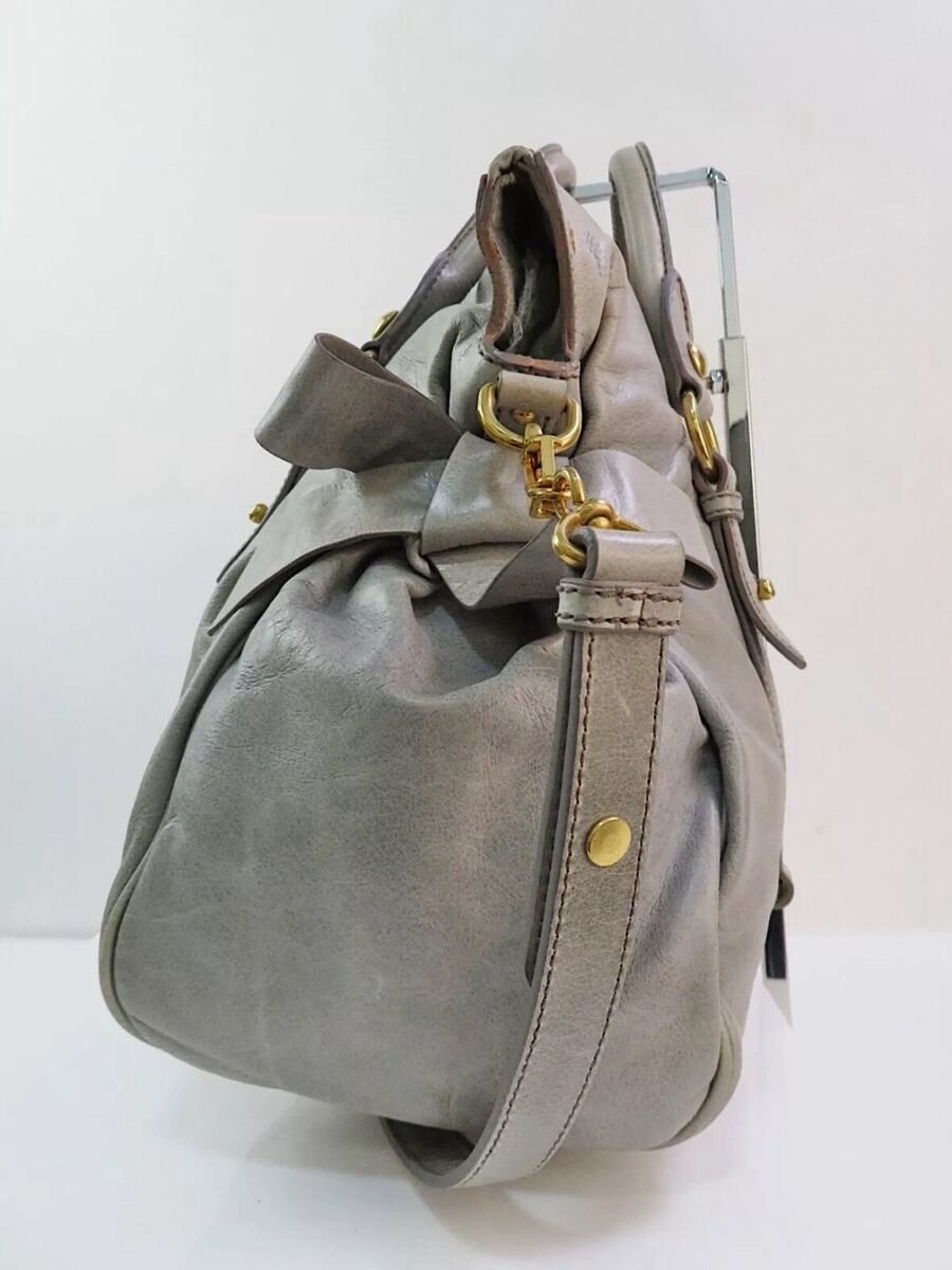 Authentic MIU MIU Gray Vitello Lux Leather 2-Way Shoulder Authentic MIU MIU Gray Vitello Lux Leather 2-Way Shoulder