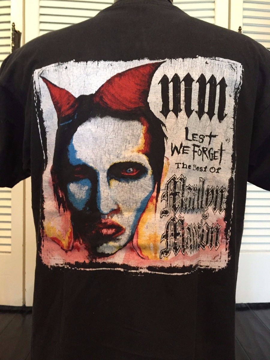 激レア　marilyn manson 2004 公式　タペストリー　フラッグ s-l1200.jpg