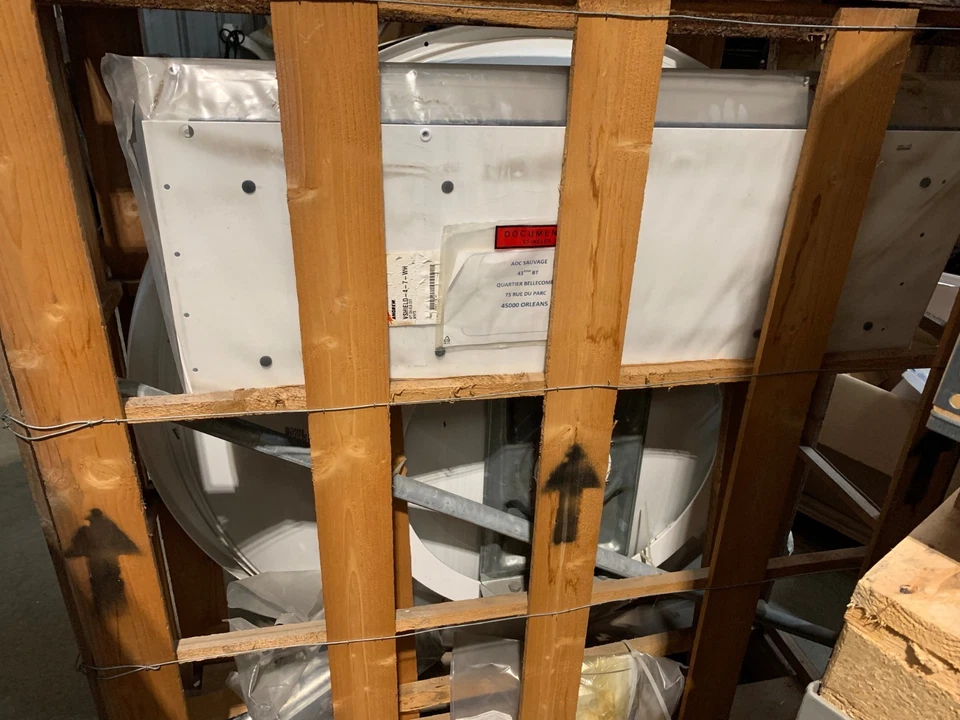 Antena de perfil Andrew VHLP4-7W-SE1A 1,2 M 7 GHz Stratex 086-073121-103 Foto 3 de 4