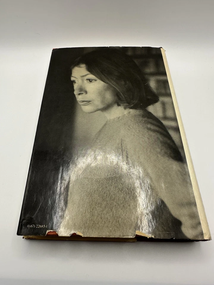 Joan DIDION ~ THE WHITE ALBUM ~ First Edition 1st Printing 1979 hardcover - Image 2 of 4