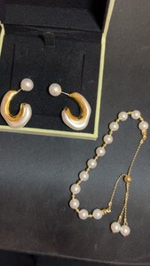 Authentic Fine Gold Plated Pearl Necklace Set With Earrings And Bracelet Lighted...