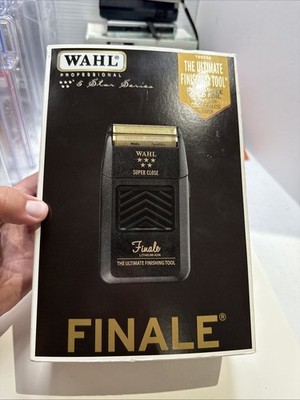 Wahl Finale Super Close Lithium Ion 8164L Shaver Charger Stand Razor Pre Owned