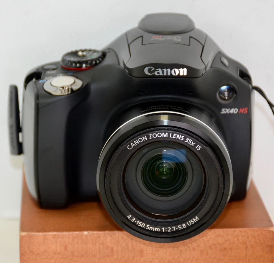 Canon PowerShot SX40 HS Digital Camera 12.1MP 35x Zoom w/ Case - Tested - XLNT! - Image 2 of 4