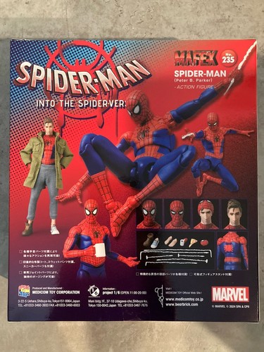 MAFEX No.235 Spider-Man Peter B. Parker Renewal Ver. Action Figure Medicom - Picture 4 of 17