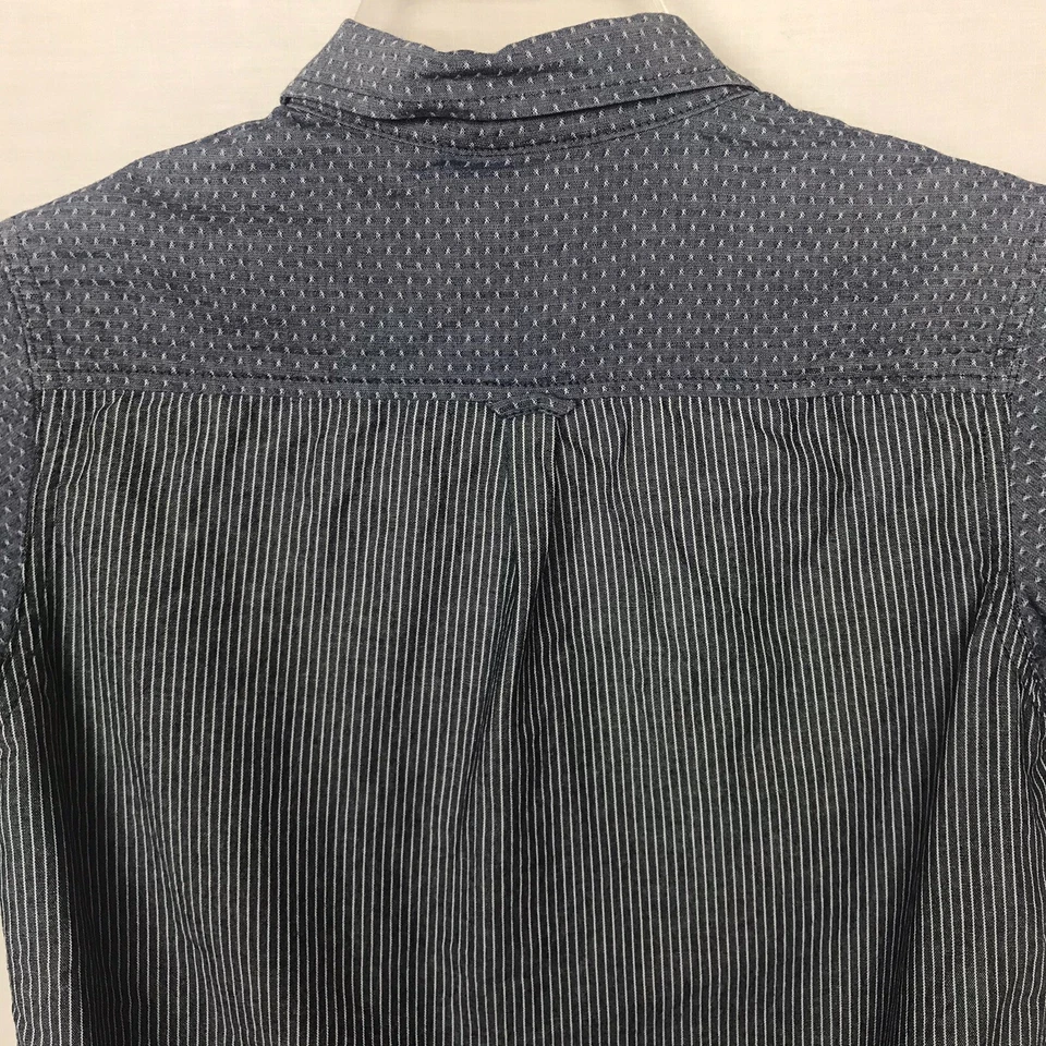 Mossimo Blue And White Short Sleeve Button Up Shirt Boys Size M 8/10 GUC - Image 4 of 4