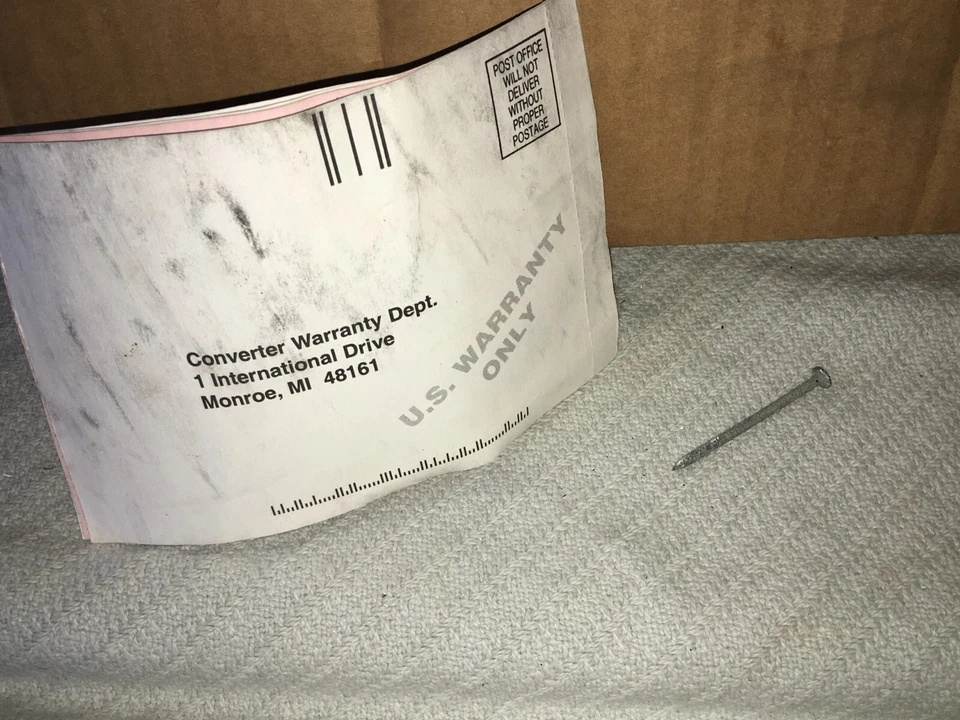 Convertidor catalítico universal Walker Escape estándar EPA 15142 2,5" entrada 15142 Foto 2 de 4