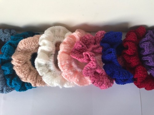 Girls/Ladies Knitted wool Wave Scrunchies with Elastic band-Handmade (pack of 3) - Picture 2 of 11