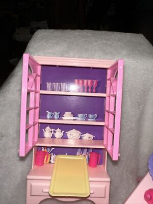 Buffet Vintage Et Desserte Barbie Mattel - Meuble De Collection Pour Maison De Poupée, Jouet Ancien Barbie