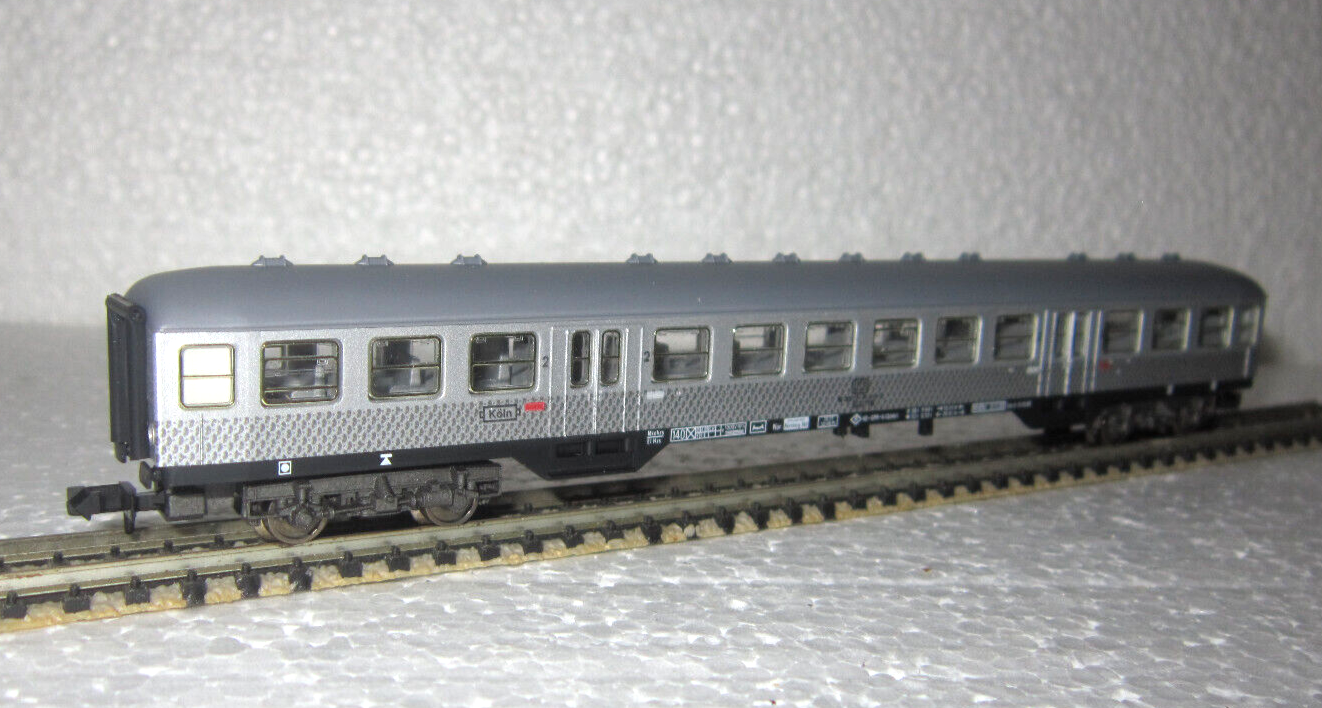 Picture 4 of 18