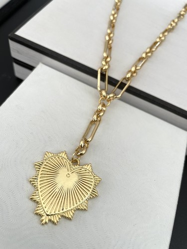 Collar de cadena con clip mixto corazón ficha radial texturizado medallón encanto - Imagen 3 de 4