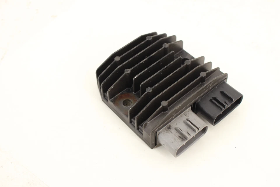 2005 Kawasaki Ninja Zx10r Zx1000c Rectifier Voltage Regulator 21066-0771 - Image 2 of 4