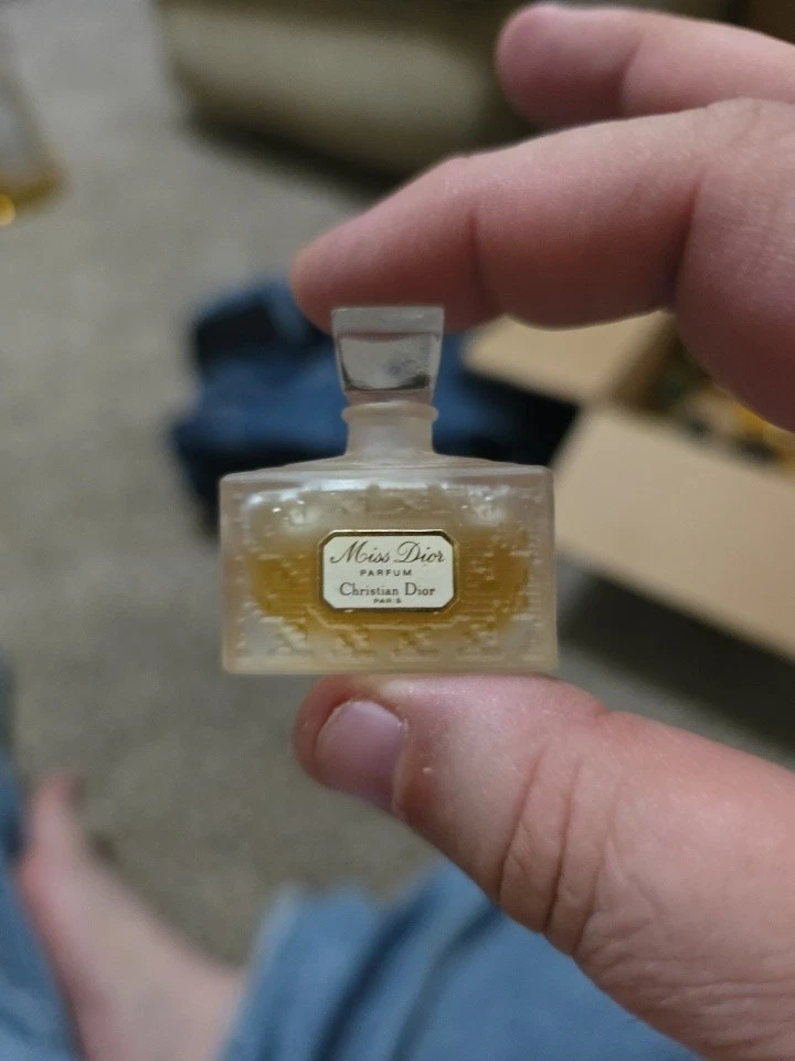 Preços baixos em Miss Dior Descontinuado fragrâncias femininas | eBay