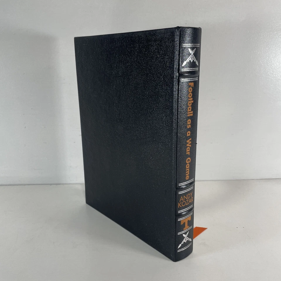 Football As A War Game The Annotated Journals of Gen. R.R. Neyland by Andy Kozar Foto 3 de 4