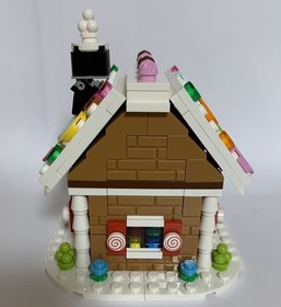 LEGO Gingerbread House 40139 Used