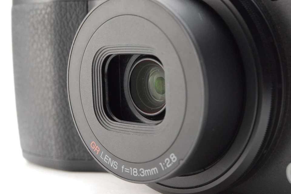 "Near MINT w/Box" Ricoh GR II 16.2 MP Point and Shoot Compact Digital Camera - Image 3 of 4