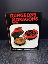 Dungeons & Dragons Waffle Maker –D20 Dice Design Official Collectible & Gift