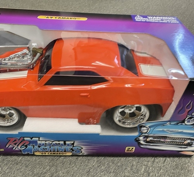 Huge Muscle Machines 1/8 RC 1969 Camaro 28