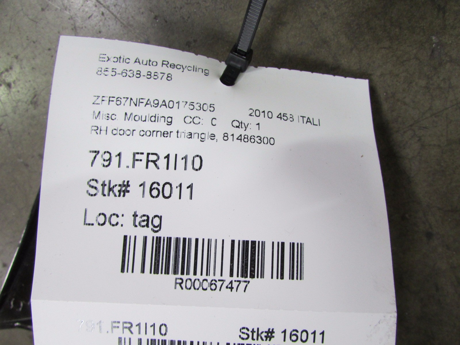 Ferrari 458 Italia, RH, Right Door Outer Corner Triangle Cover, P/N 81486300