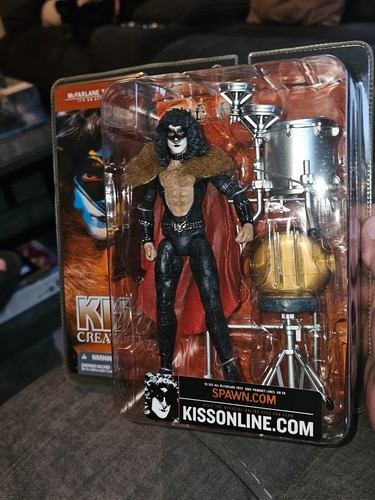 MCFARLANE 2002 KISS CREATURES THE FOX ERIC CARR FIGURE CASE FRESH SEALED MOC