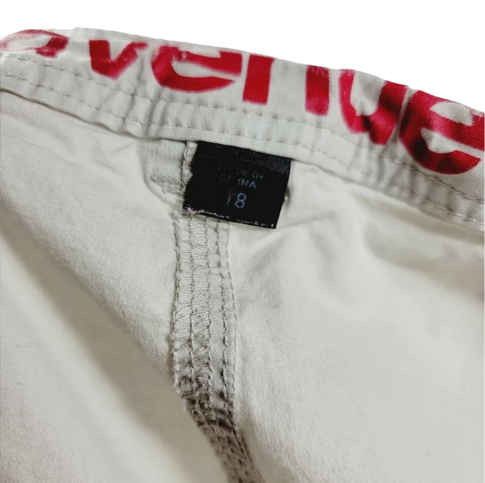 Bermuda Avenue cáqui plus size 18 bege leve feminina - Imagem 3 de 4