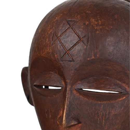 Chokwe Mask Mwana Pwo with Headdress Custom Stand Congo - Picture 6 of 6