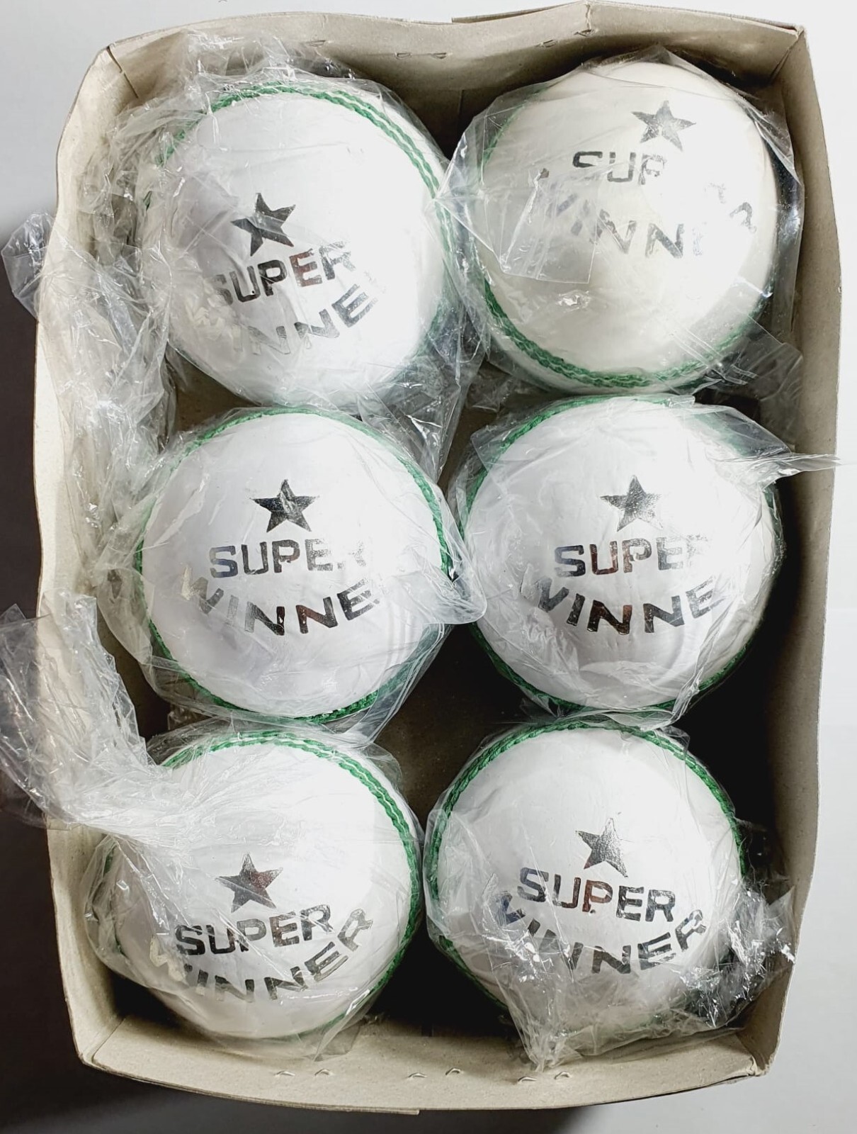 WHITE Color BAT FRIENDLY 4Piece 6 x 142gm High Quality Leather Cricket