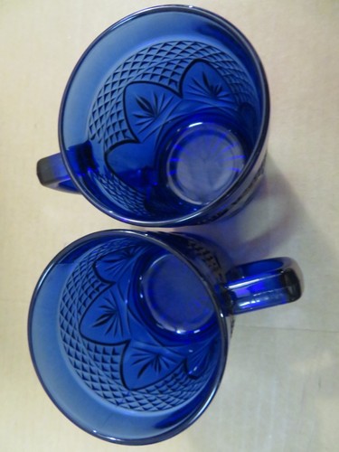 💙 Vintage Cobalt Blue Glass Mugs Set Of 2 Cups Made In France 💙 - Picture 3 of 7