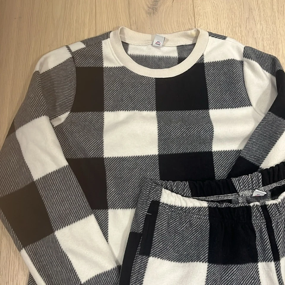 Pijama polar nunca usado PJ 2 piezas conjunto tamaño pequeño cuadros Foto 3 de 4