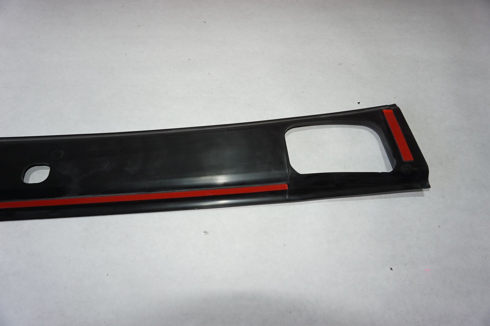BENTLEY GT RAIN CHANNEL COVER TRUNK 2006 2007 2008 2009-2012 3W7 853 222 C OEM