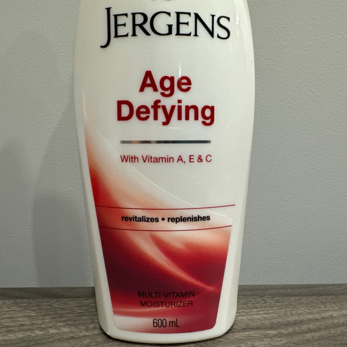 Jergens Age Defying Multi Vitamin Moisturizer Lotion Pump
