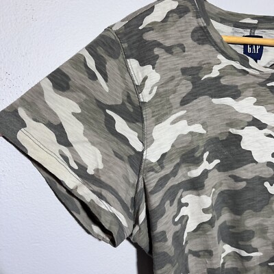 【IONSEOUL】Haifa camo V-neck over T-shirt 4JH539 Gap Camo Short Sleeve V-Neck T-Shirt Women's Size XL (see