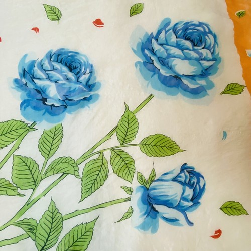 Vintage Womens Head Neck Scarf Bird Floral Unique Rare 31”x30” - Picture 4 of 7