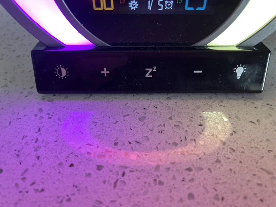 Reloj despertador La Crosse Soluna Mood Light - Modelo C79141 Foto 3 de 4