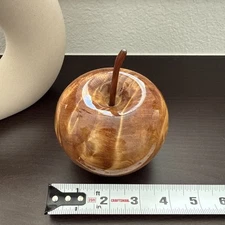 Taiwan Hinoki Wood Apple – Symbol of Peace 平安 | Handcrafted Decorative Art