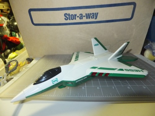 2010 Hess Gasoline Fighter Jet Plane F-22 Raptor, w/ Lights & Sound