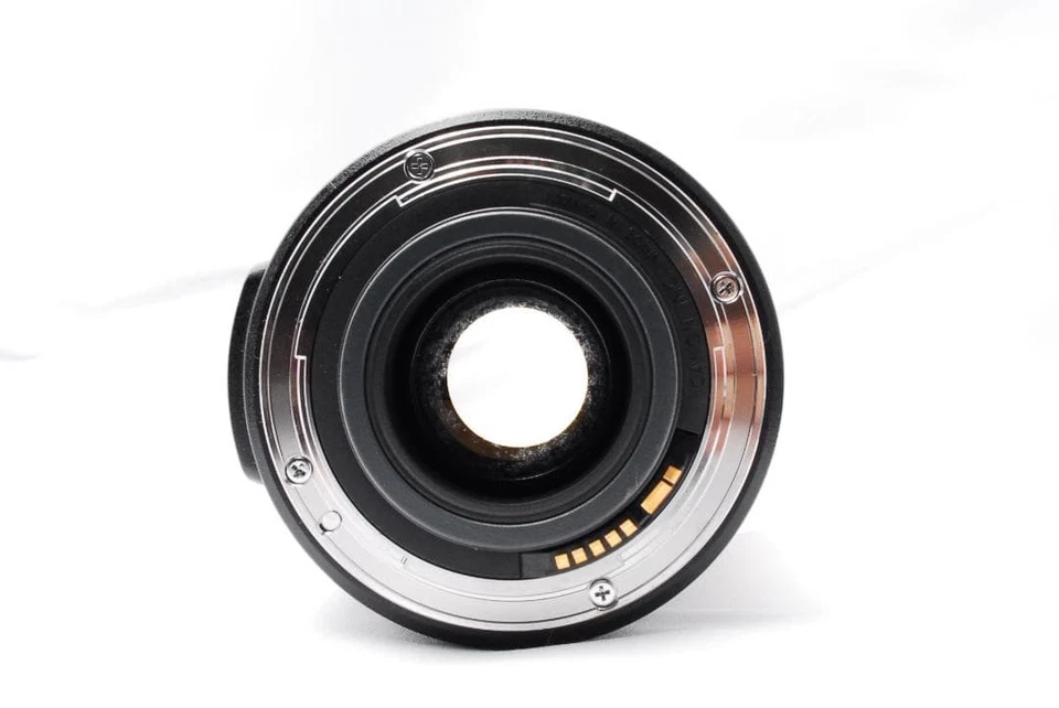 Canon EF S 18 135mm F3.5 5.6 IS Wide Angle Lens - Image 3 of 4