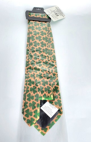 St. Patricks Day Men's Tie 3 Leafed Clovers Green on Gold NWT Packed - Picture 5 of 8