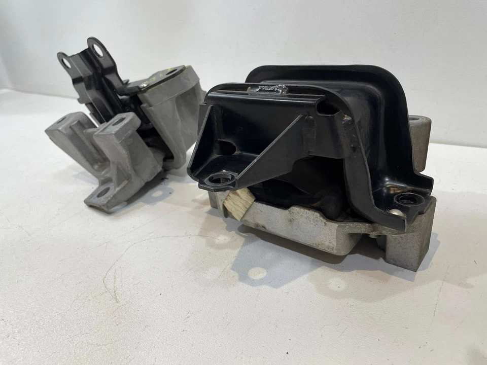 Se adapta a 16-20 MITSUBISHI OUTLANDER 2.4 Motor Transmisión LH y RH Juego de 2 Montaje Foto 2 de 4