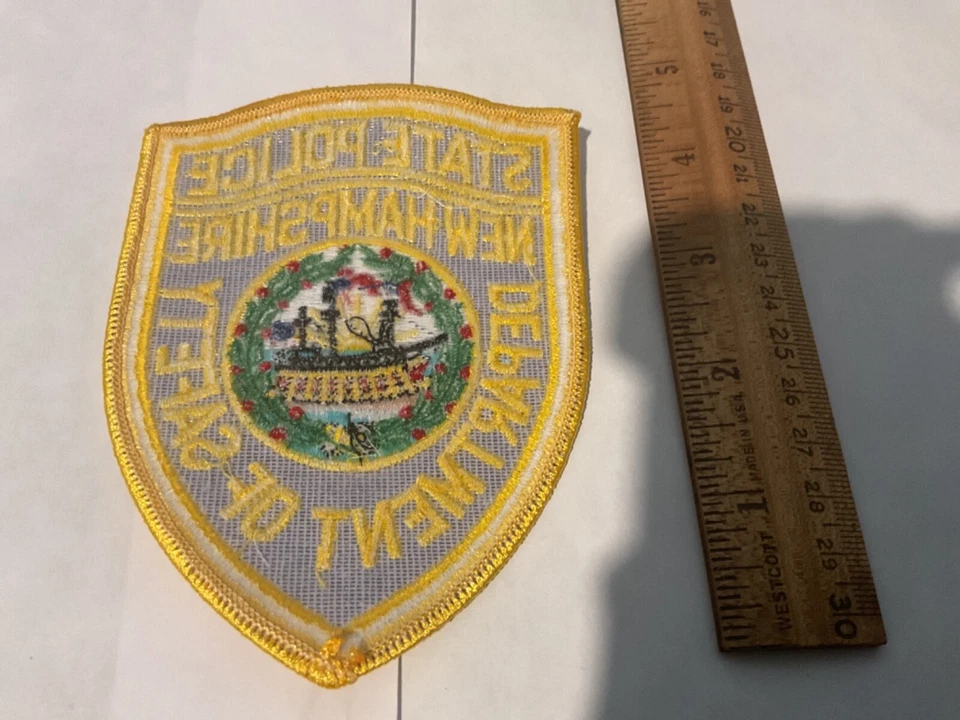 Parche coleccionable de la Policía Estatal de New Hampshire tamaño completo y nuevo Foto 2 de 2