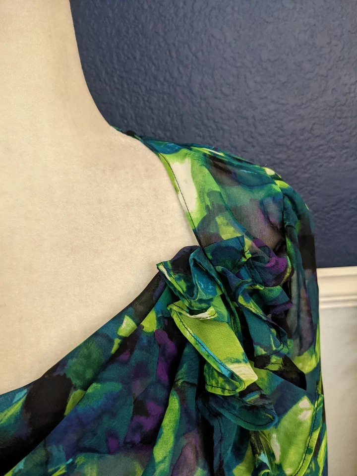 Marc Bouwer Green Sheer Blue Floral Geometric Blouse Top Sz Medium M - Image 4 of 4