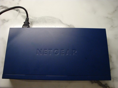 Conmutador de red Gigabit Netgear ProSafe JGS524 V2 24 puertos con cable de alimentación - Imagen 4 de 9