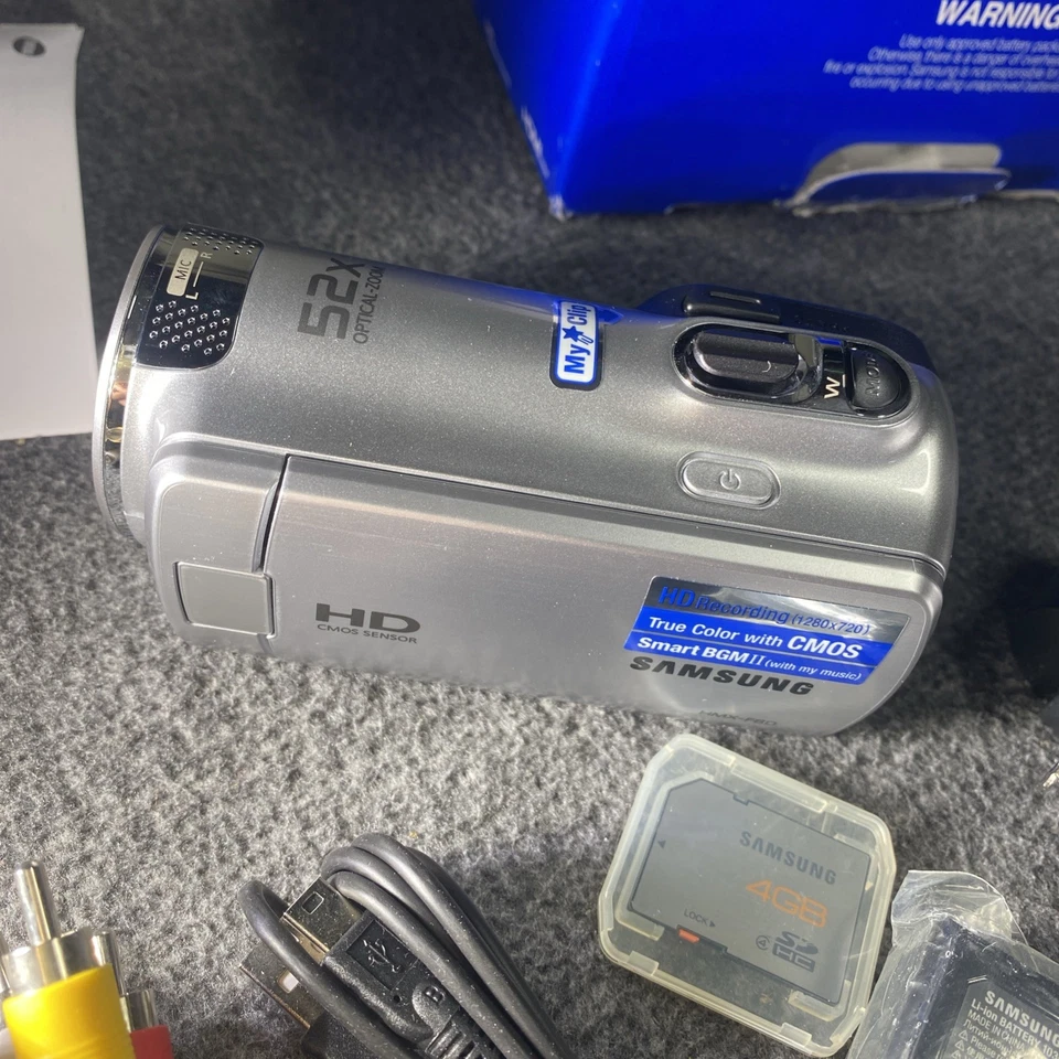 Samsung HMX-F80 720p HD Flash Media Camcorder NEW - Image 4 of 4