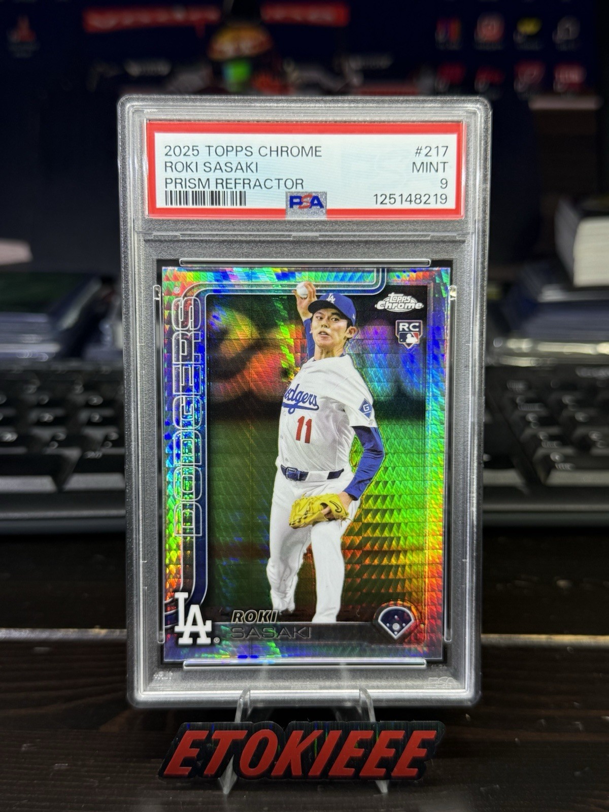 Roki Sasaki RC 2025 Topps Chrome #217 Prism Refractor PSA 9 💥 Rookie Dodgers