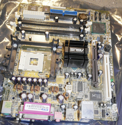 Asus P4P8T REV 1.04 Sockel 478 Mainboard VGA SATA IDE AGP PCI funktionstüchtig