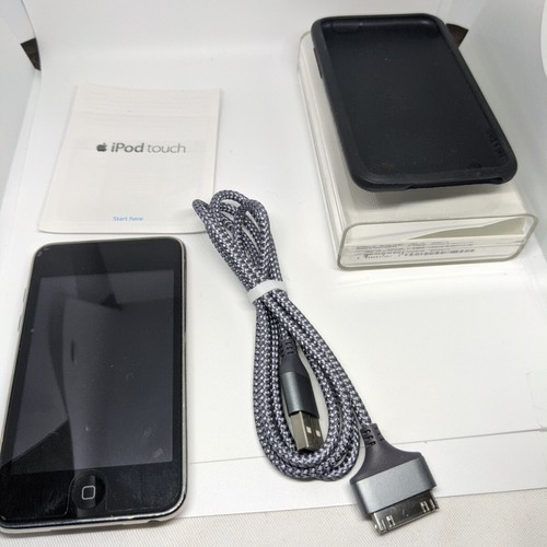 Apple iPod Touch A1288 8GB 2nd Gen W/Cord screen case WiFi Vintage bundle
