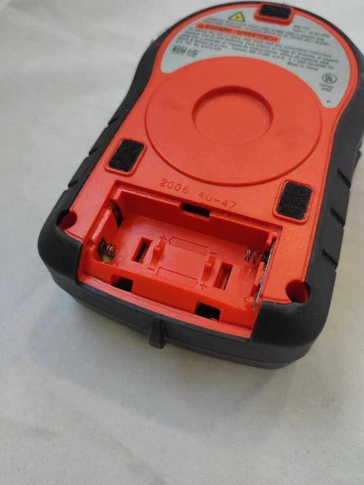 Laser Black & Decker BDL170 Bullseye Auto-Leveling Laser ONLY (no wall mount) - Image 4 of 4