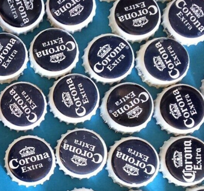110 x Kronkorken Bier Corona extra blau-schwarz weiß Kronkorken Metallharz Kunst