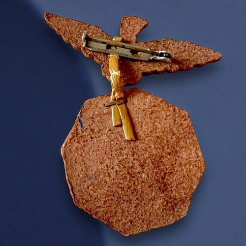Broche águila de cuero de los años 40 prendedor Let’s Go EE. UU. Keep Em volando de colección - Imagen 6 de 8